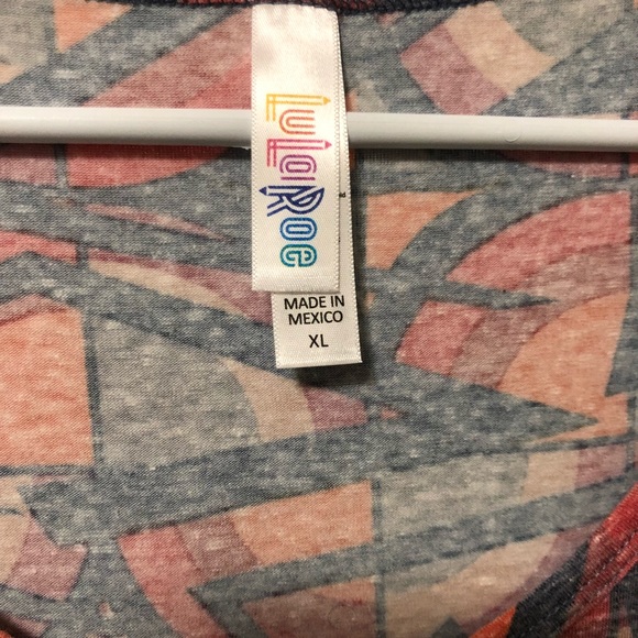 Lularoe Classic T - Picture 2 of 4